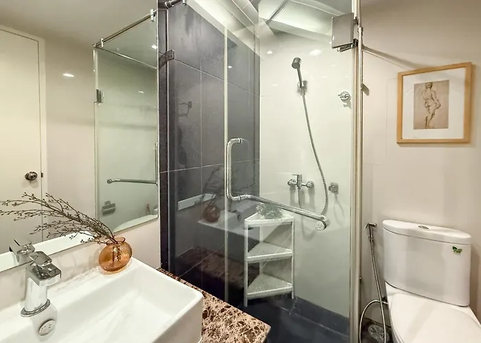 Ruamrudee Modern - Ultra Fast Wifi - Bts Ploenchit * Bangkok