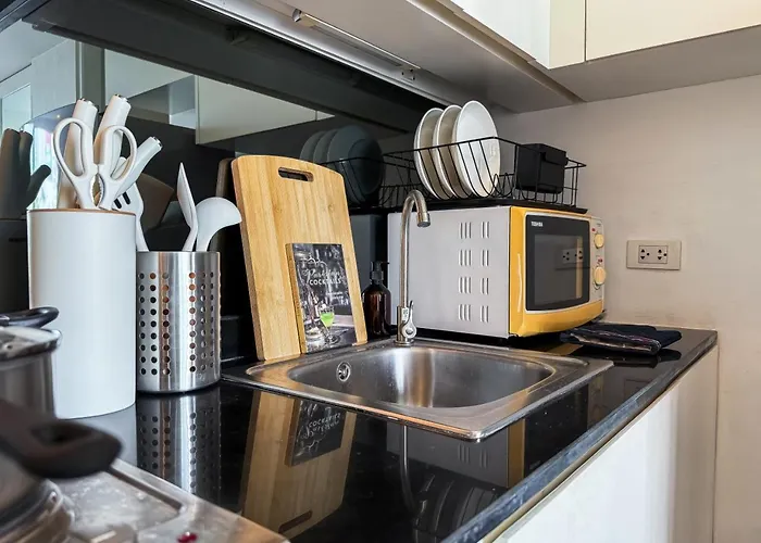 Apartment Ruamrudee Modern - Ultra Fast Wifi - Bts Ploenchit