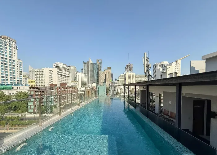 Апартаменты Ruamrudee Modern - Ultra Fast Wifi - Bts Ploenchit