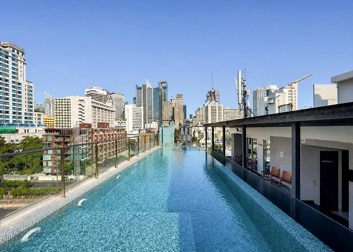 Ruamrudee Modern - Ultra Fast Wifi - Bts Ploenchit Апартаменты *
